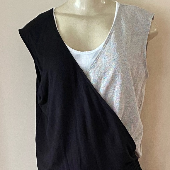 NWT Terez Color Block, Sleeveless Waffle Jumpsuit In Black Size Medium. - Picture 4 of 6